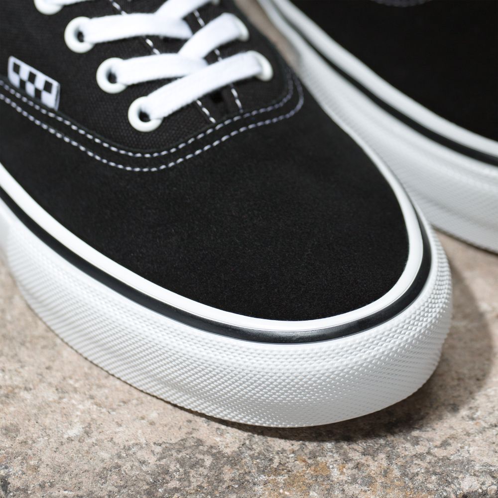 Zapatillas Skate Authentic Black/White - Vans