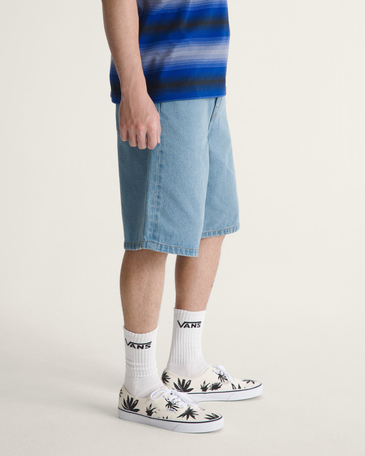 Short Check-5 Baggy Denim - 1; Short Check-5 Baggy Denim - 2; Short Check-5 Baggy Denim - 3; Short Check-5 Baggy Denim - 4; Short Check-5 Baggy Denim - 5; Short Check-5 Baggy Denim - 6; Short Check-5 Baggy Denim - 7; Short Check-5 Baggy Denim - 8; Short Check-5 Baggy Denim - 9; Short Check-5 Baggy Denim - 10