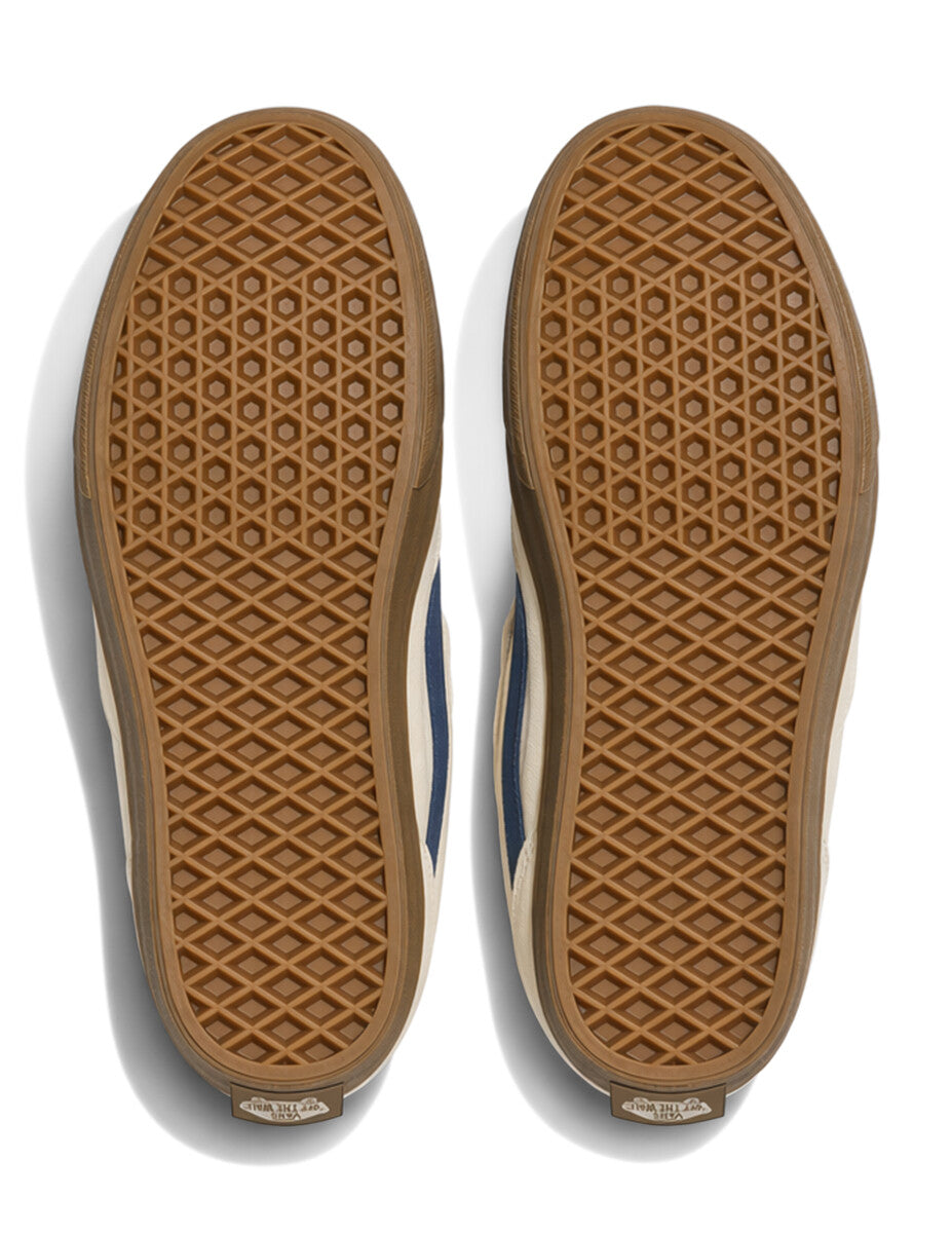 Zapatillas Caldrone - 1; Zapatillas Caldrone - 2; Zapatillas Caldrone - 3; Zapatillas Caldrone - 4; Zapatillas Caldrone - 5; Zapatillas Caldrone - 6; Zapatillas Caldrone - 7; Zapatillas Caldrone - 8; Zapatillas Caldrone - 9; Zapatillas Caldrone - 10