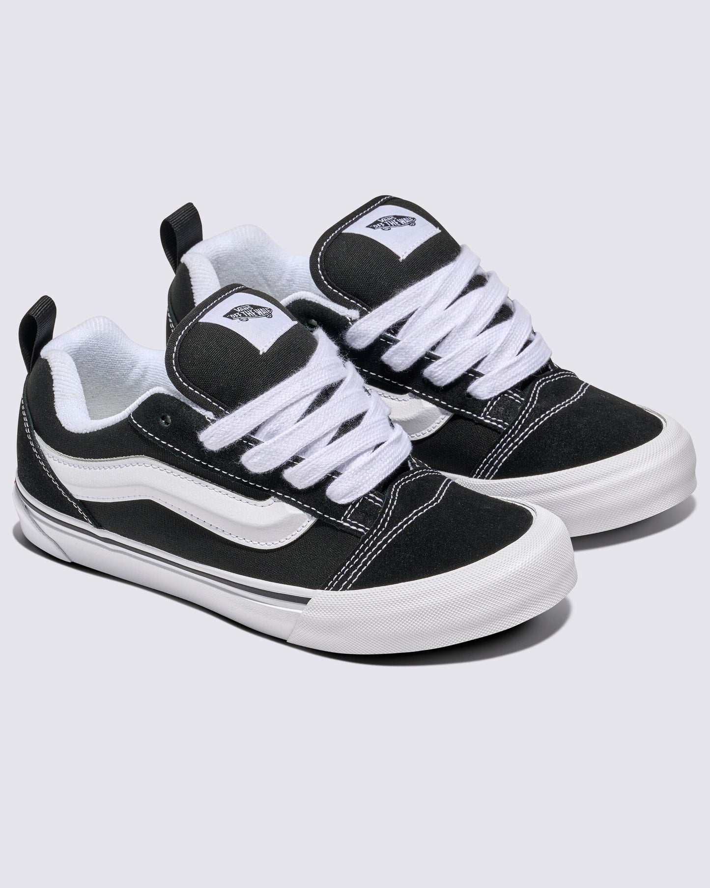 Zapatilla Niños Knu Skool Black True White (8-14 años)