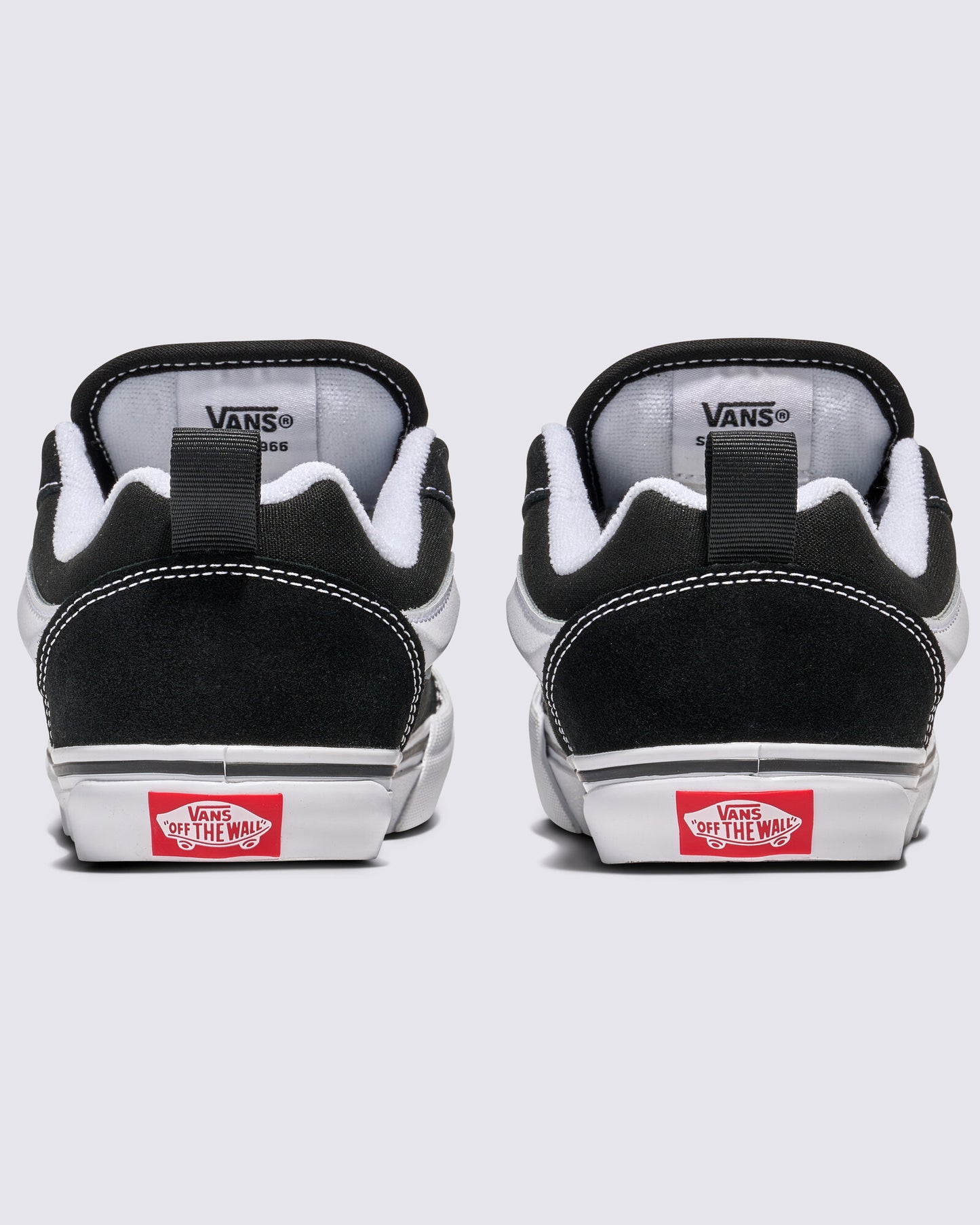 Zapatilla Niños Knu Skool Black True White (8-14 años)