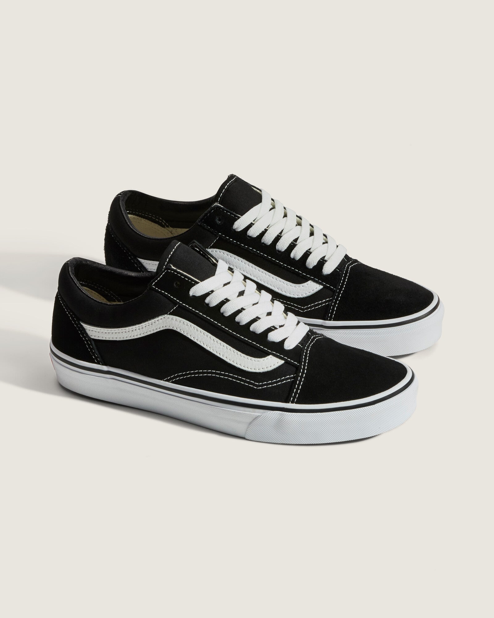 Zapatillas Vans Old Skool Black/True White - Vans