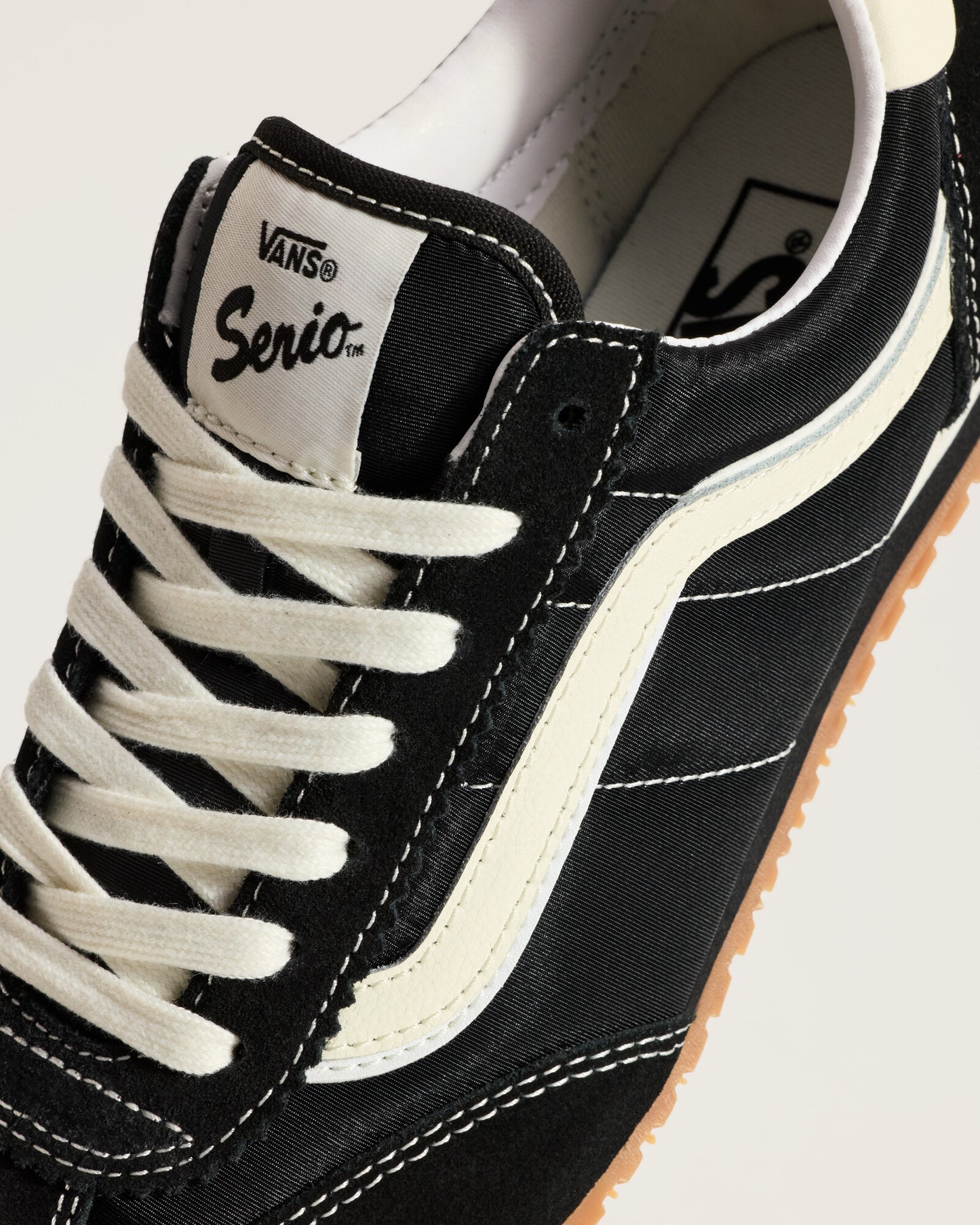 Zapatilla Super Lowpro Black