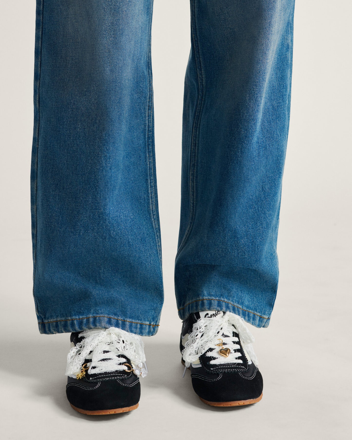 Zapatilla Super Lowpro Black