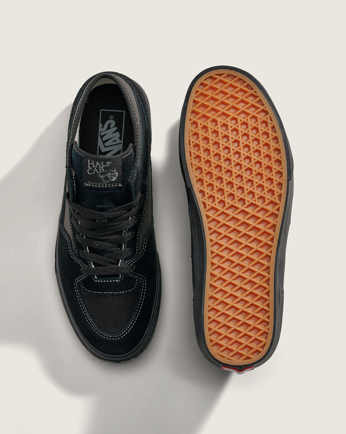 Zapatillas Half Cab Decon - 1; Zapatillas Half Cab Decon - 2; Zapatillas Half Cab Decon - 3; Zapatillas Half Cab Decon - 4; Zapatillas Half Cab Decon - 5; Zapatillas Half Cab Decon - 6; Zapatillas Half Cab Decon - 7; Zapatillas Half Cab Decon - 8; Zapatillas Half Cab Decon - 9; Zapatillas Half Cab Decon - 10