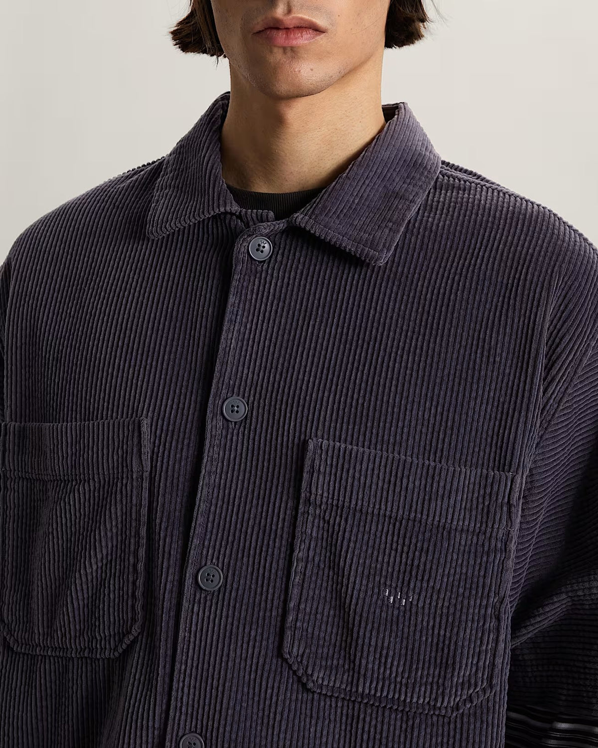 Camisa Manga Corta Cord Button Up - 1; Camisa Manga Corta Cord Button Up - 2; Camisa Manga Corta Cord Button Up - 3; Camisa Manga Corta Cord Button Up - 4; Camisa Manga Corta Cord Button Up - 5; Camisa Manga Corta Cord Button Up - 6; Camisa Manga Corta Cord Button Up - 7; Camisa Manga Corta Cord Button Up - 8; Camisa Manga Corta Cord Button Up - 9; Camisa Manga Corta Cord Button Up - 10