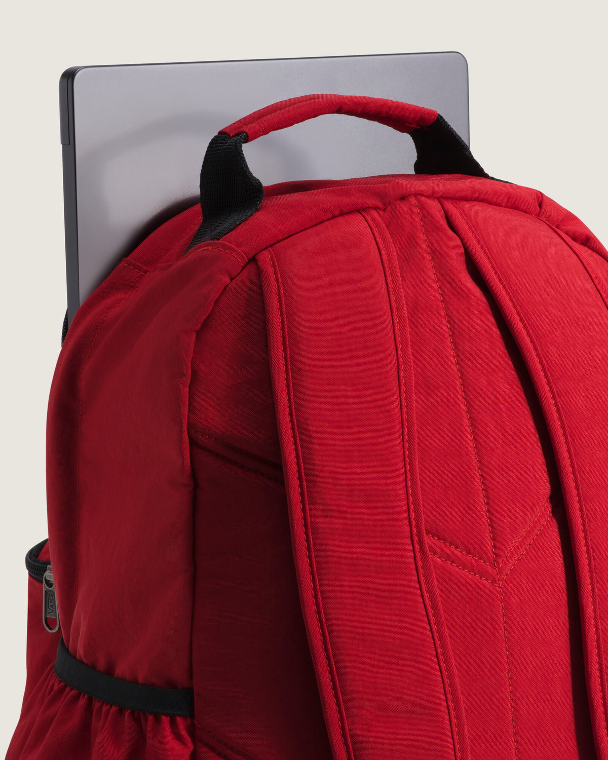 Mochila Off The Wall - 1; Mochila Off The Wall - 2; Mochila Off The Wall - 3; Mochila Off The Wall - 4; Mochila Off The Wall - 5; Mochila Off The Wall - 6; Mochila Off The Wall - 7; Mochila Off The Wall - 8; Mochila Off The Wall - 9; Mochila Off The Wall - 10