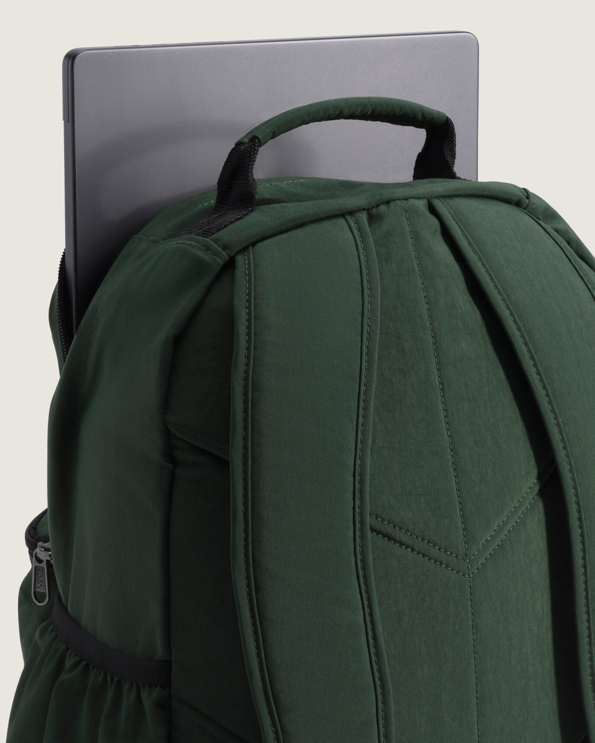 Mochila Off The Wall - 1; Mochila Off The Wall - 2; Mochila Off The Wall - 3; Mochila Off The Wall - 4; Mochila Off The Wall - 5; Mochila Off The Wall - 6; Mochila Off The Wall - 7; Mochila Off The Wall - 8; Mochila Off The Wall - 9; Mochila Off The Wall - 10