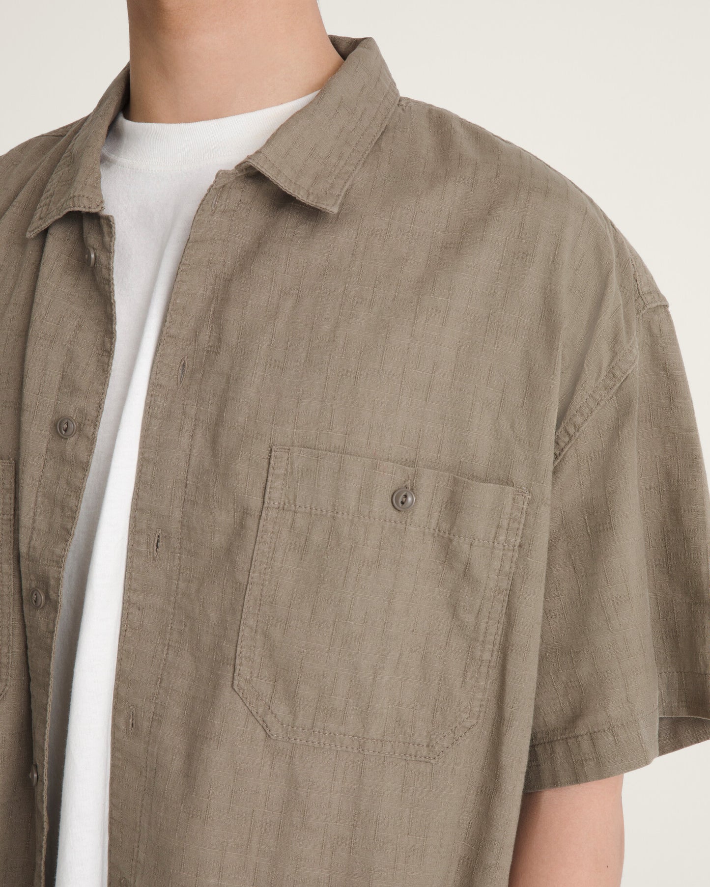 Camisa Manga Corta Larkspur Textured Solid - 1; Camisa Manga Corta Larkspur Textured Solid - 2; Camisa Manga Corta Larkspur Textured Solid - 3; Camisa Manga Corta Larkspur Textured Solid - 4; Camisa Manga Corta Larkspur Textured Solid - 5; Camisa Manga Corta Larkspur Textured Solid - 6; Camisa Manga Corta Larkspur Textured Solid - 7; Camisa Manga Corta Larkspur Textured Solid - 8; Camisa Manga Corta Larkspur Textured Solid - 9; Camisa Manga Corta Larkspur Textured Solid - 10