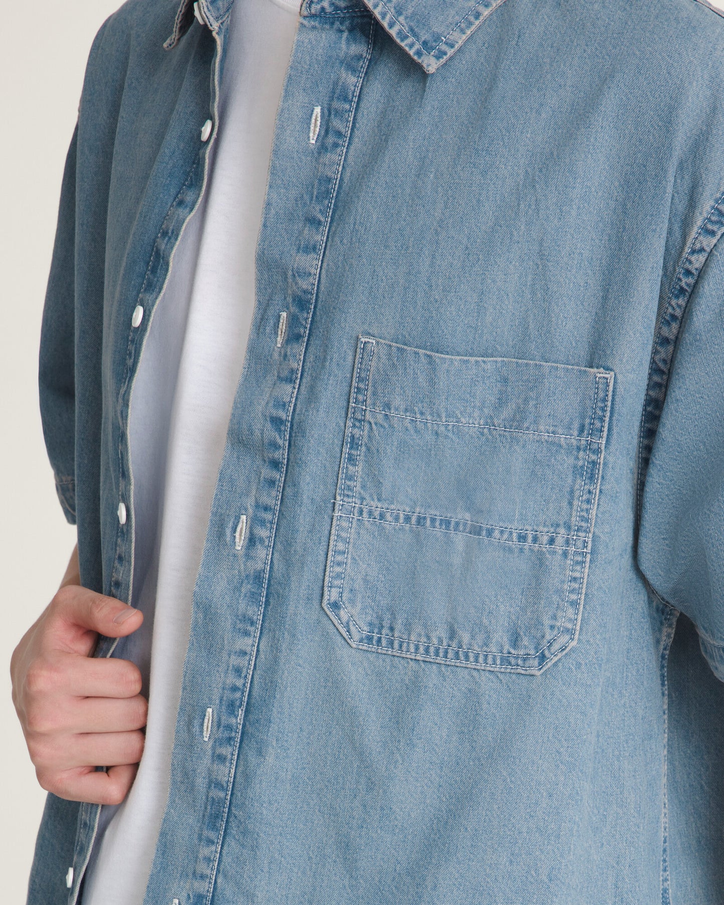 Camisa Manga Corta Cyrus Straight Hem Denim - 1; Camisa Manga Corta Cyrus Straight Hem Denim - 2; Camisa Manga Corta Cyrus Straight Hem Denim - 3; Camisa Manga Corta Cyrus Straight Hem Denim - 4; Camisa Manga Corta Cyrus Straight Hem Denim - 5; Camisa Manga Corta Cyrus Straight Hem Denim - 6; Camisa Manga Corta Cyrus Straight Hem Denim - 7; Camisa Manga Corta Cyrus Straight Hem Denim - 8; Camisa Manga Corta Cyrus Straight Hem Denim - 9; Camisa Manga Corta Cyrus Straight Hem Denim - 10