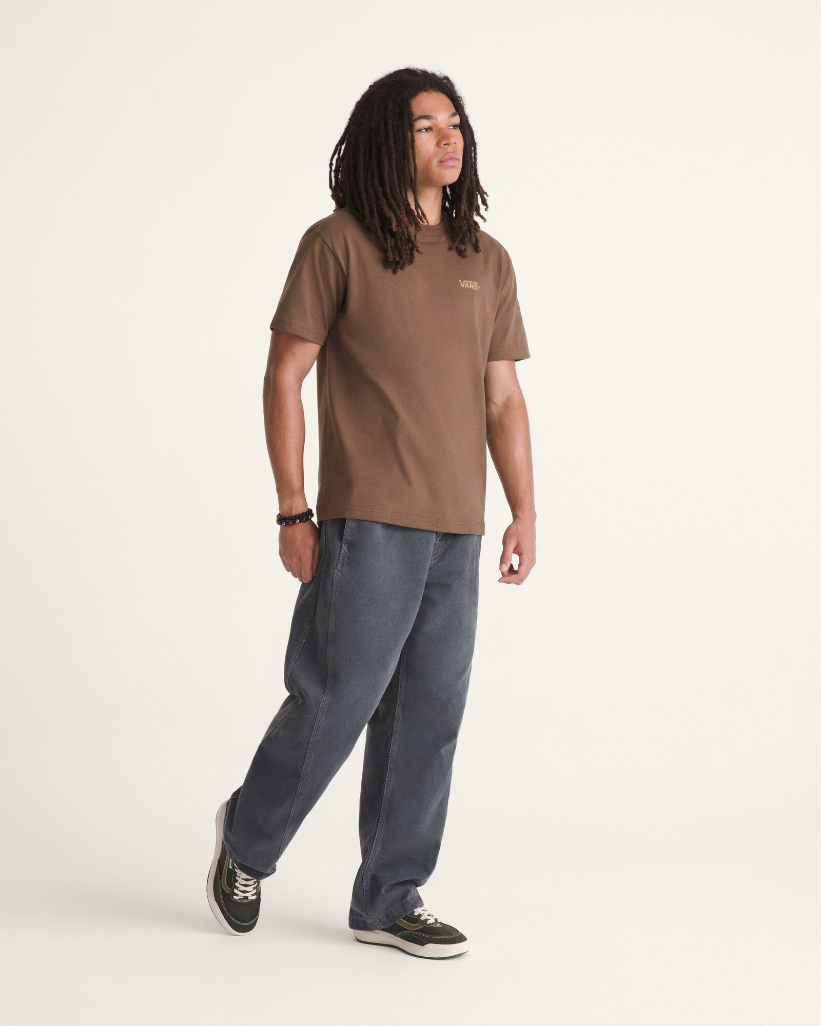 Pantalón Authentic Chino Loose Side Panel - 1; Pantalón Authentic Chino Loose Side Panel - 2; Pantalón Authentic Chino Loose Side Panel - 3; Pantalón Authentic Chino Loose Side Panel - 4; Pantalón Authentic Chino Loose Side Panel - 5; Pantalón Authentic Chino Loose Side Panel - 6; Pantalón Authentic Chino Loose Side Panel - 7; Pantalón Authentic Chino Loose Side Panel - 8; Pantalón Authentic Chino Loose Side Panel - 9; Pantalón Authentic Chino Loose Side Panel - 10
