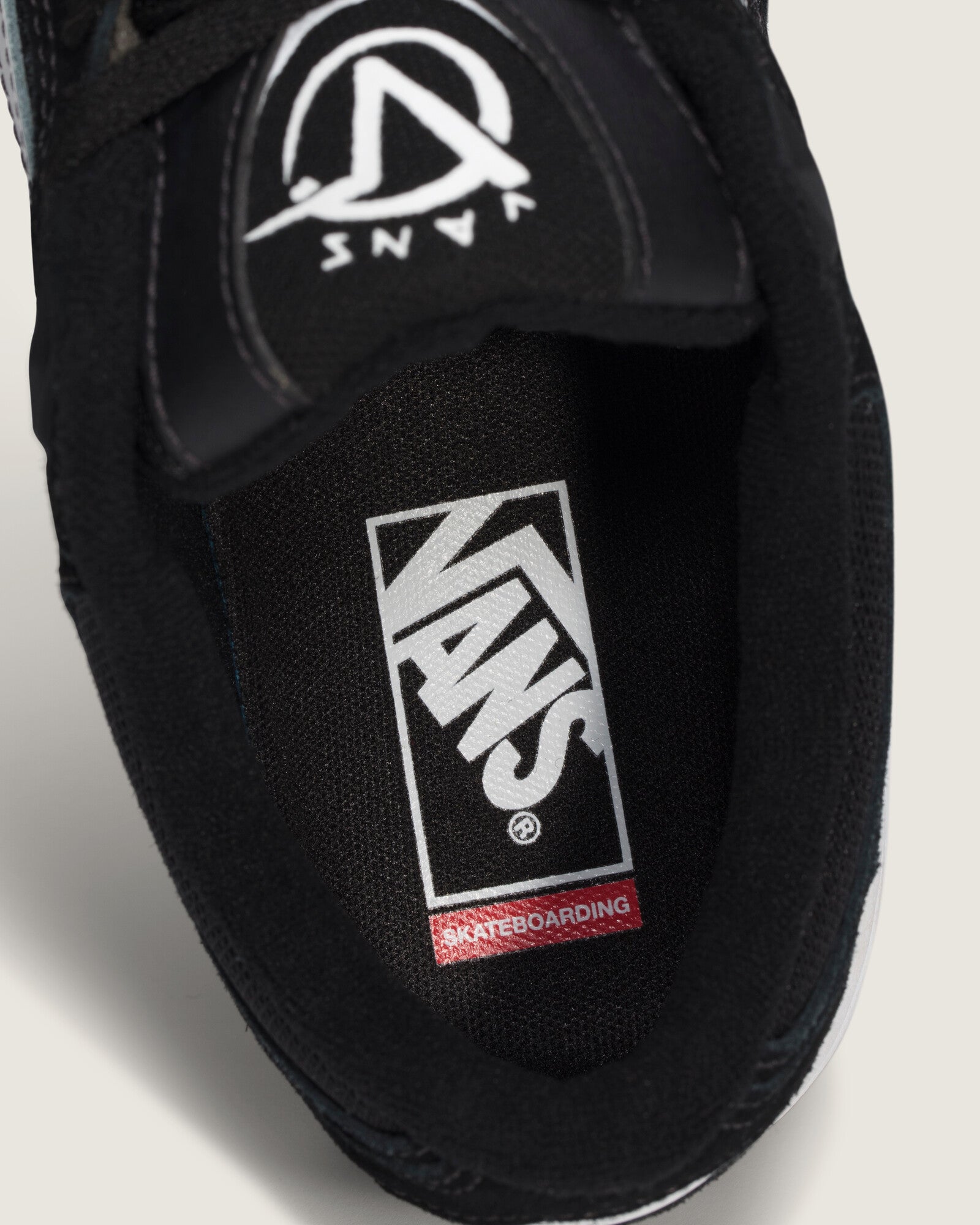 Zapatillas Skate Rowan Z3 - 1; Zapatillas Skate Rowan Z3 - 2; Zapatillas Skate Rowan Z3 - 3; Zapatillas Skate Rowan Z3 - 4; Zapatillas Skate Rowan Z3 - 5; Zapatillas Skate Rowan Z3 - 6; Zapatillas Skate Rowan Z3 - 7; Zapatillas Skate Rowan Z3 - 8; Zapatillas Skate Rowan Z3 - 9; Zapatillas Skate Rowan Z3 - 10