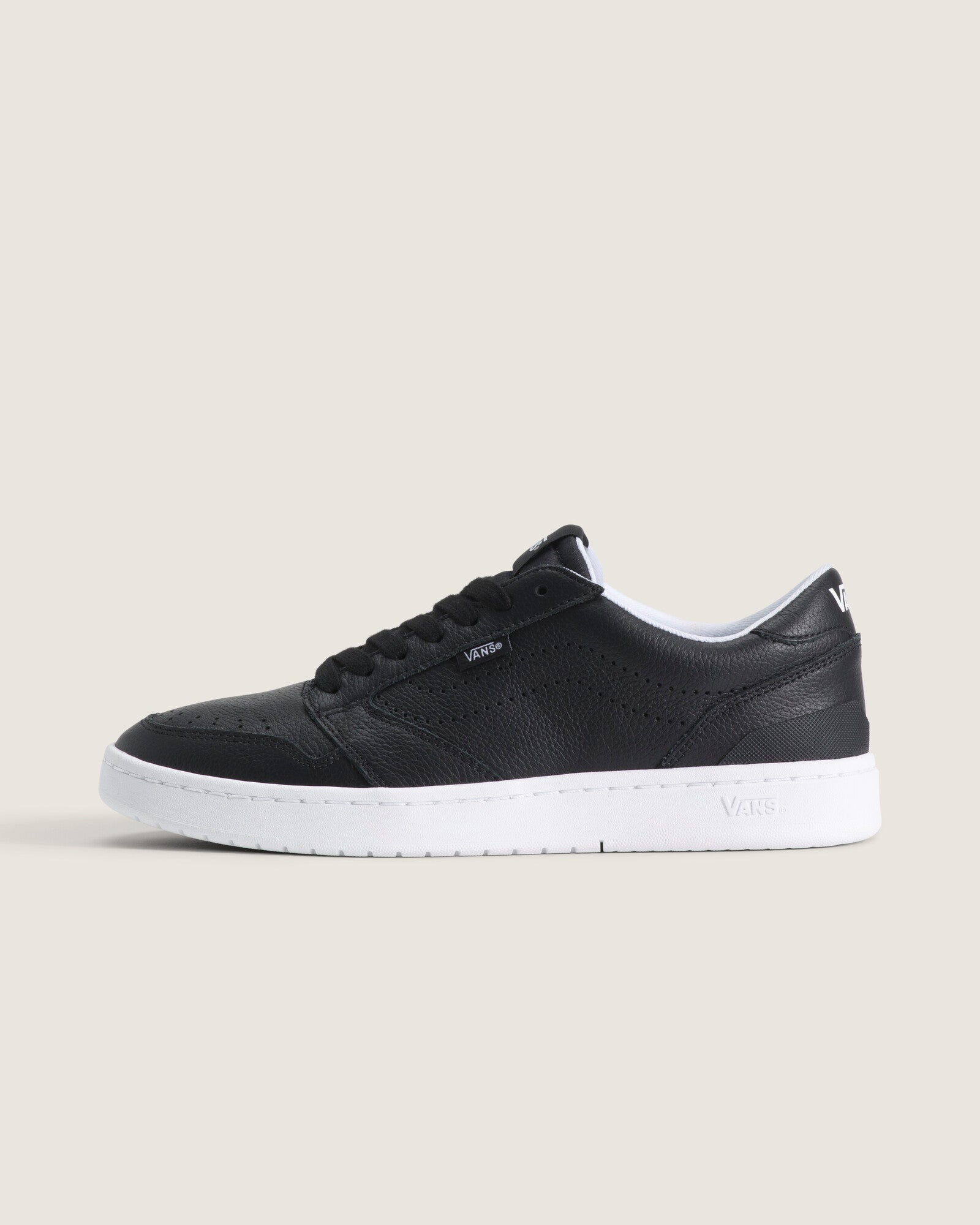 Zapatillas Court Low - 1; Zapatillas Court Low - 2; Zapatillas Court Low - 3; Zapatillas Court Low - 4; Zapatillas Court Low - 5; Zapatillas Court Low - 6; Zapatillas Court Low - 7; Zapatillas Court Low - 8; Zapatillas Court Low - 9; Zapatillas Court Low - 10