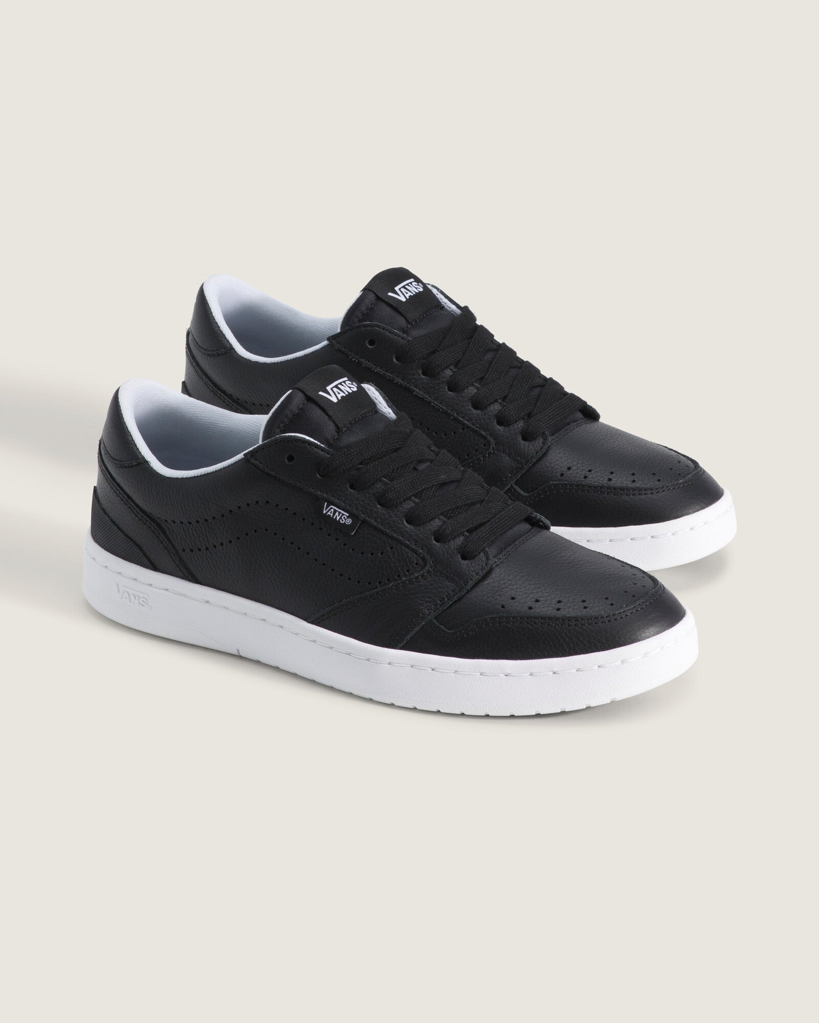 Zapatillas Court Low - 1; Zapatillas Court Low - 2; Zapatillas Court Low - 3; Zapatillas Court Low - 4; Zapatillas Court Low - 5; Zapatillas Court Low - 6; Zapatillas Court Low - 7; Zapatillas Court Low - 8; Zapatillas Court Low - 9; Zapatillas Court Low - 10