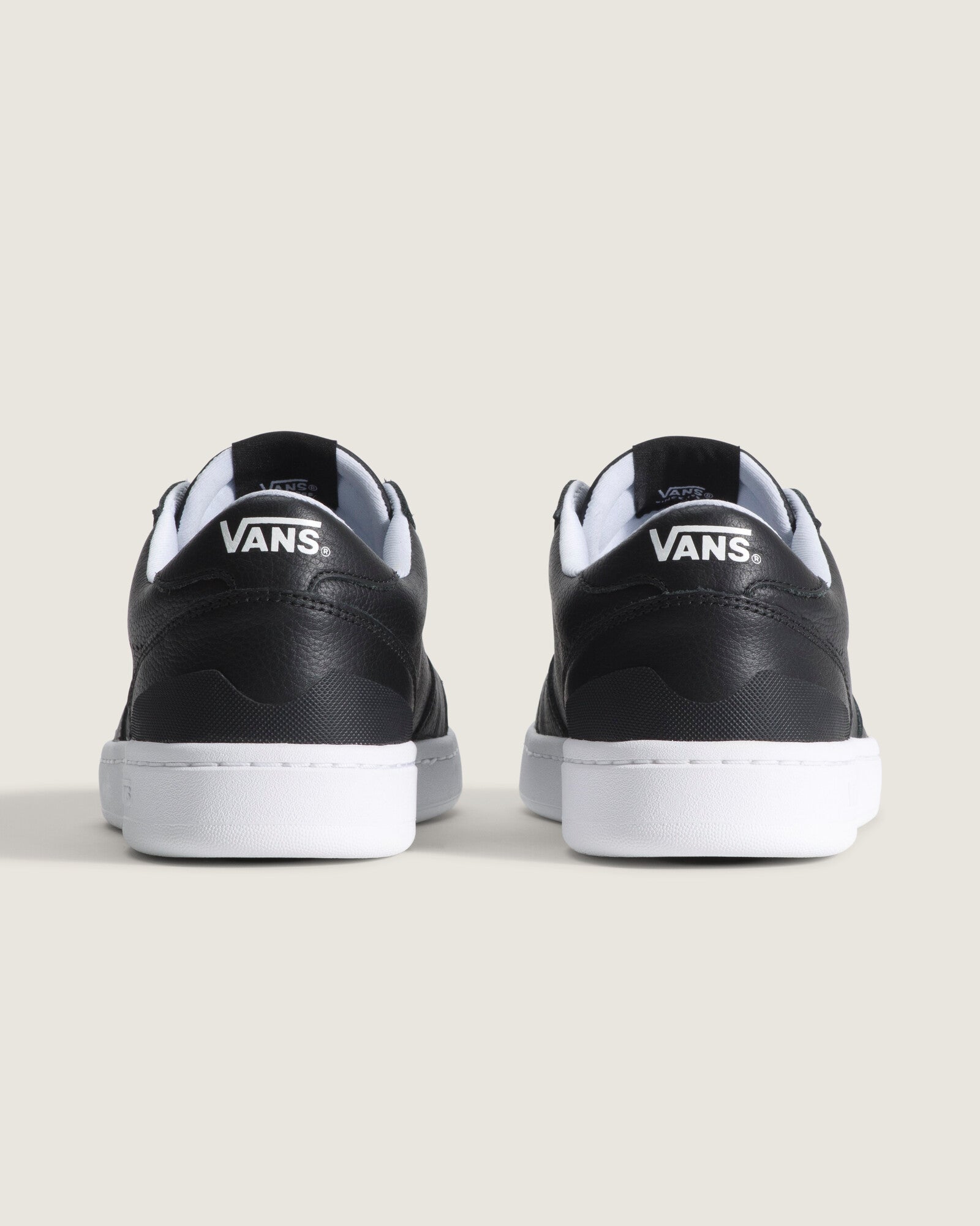 Zapatillas Court Low - 1; Zapatillas Court Low - 2; Zapatillas Court Low - 3; Zapatillas Court Low - 4; Zapatillas Court Low - 5; Zapatillas Court Low - 6; Zapatillas Court Low - 7; Zapatillas Court Low - 8; Zapatillas Court Low - 9; Zapatillas Court Low - 10