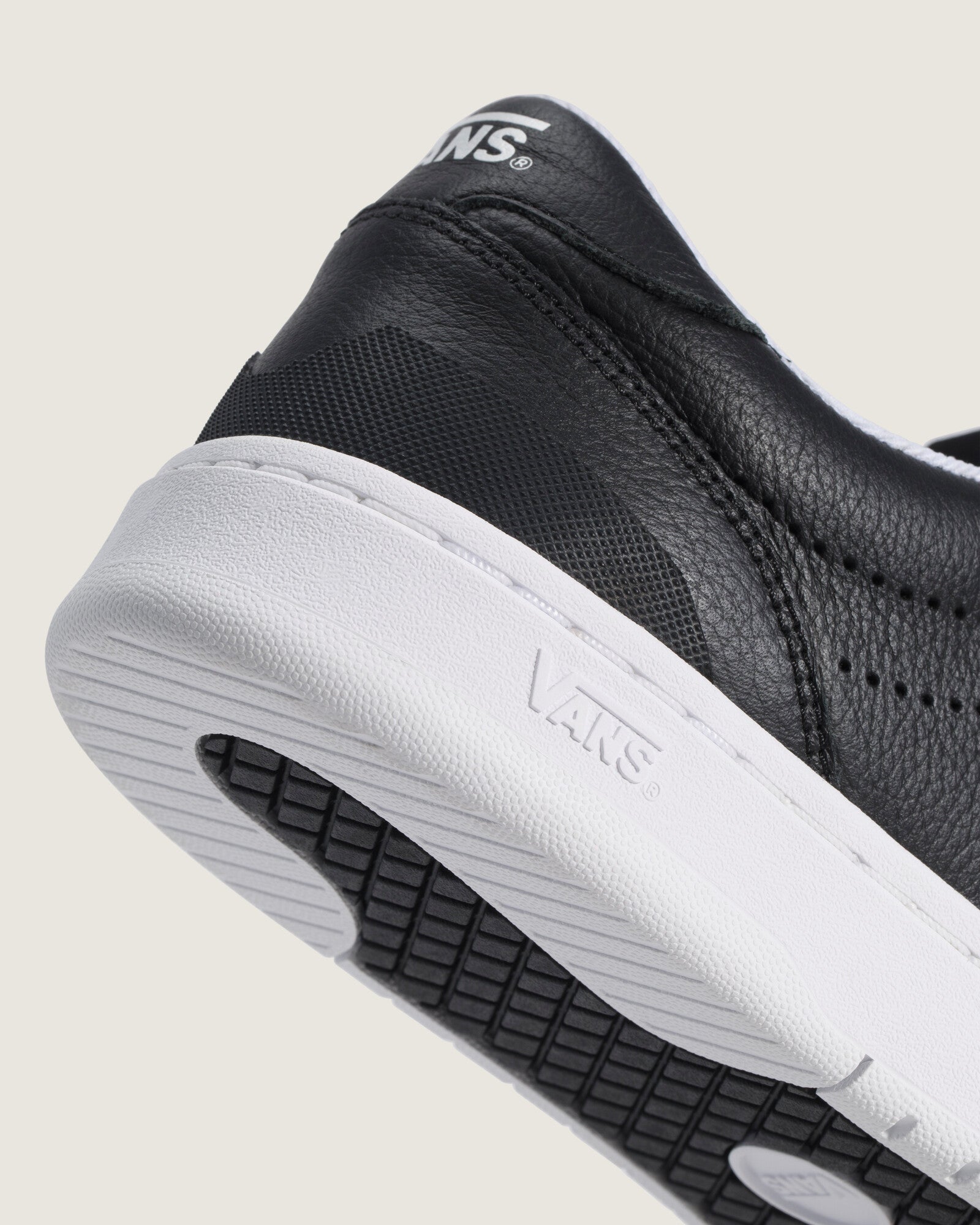 Zapatillas Court Low - 1; Zapatillas Court Low - 2; Zapatillas Court Low - 3; Zapatillas Court Low - 4; Zapatillas Court Low - 5; Zapatillas Court Low - 6; Zapatillas Court Low - 7; Zapatillas Court Low - 8; Zapatillas Court Low - 9; Zapatillas Court Low - 10