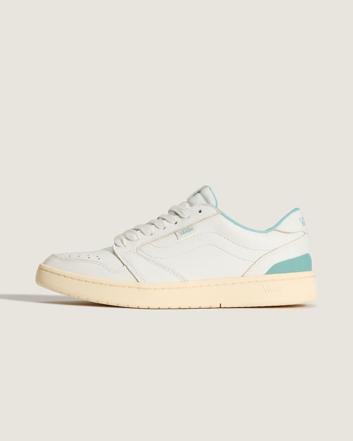 Zapatillas Court Low - 1; Zapatillas Court Low - 2; Zapatillas Court Low - 3; Zapatillas Court Low - 4; Zapatillas Court Low - 5; Zapatillas Court Low - 6; Zapatillas Court Low - 7; Zapatillas Court Low - 8; Zapatillas Court Low - 9; Zapatillas Court Low - 10