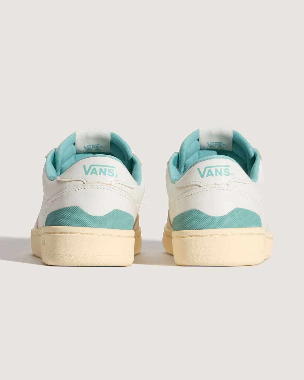 Zapatillas Court Low - 1; Zapatillas Court Low - 2; Zapatillas Court Low - 3; Zapatillas Court Low - 4; Zapatillas Court Low - 5; Zapatillas Court Low - 6; Zapatillas Court Low - 7; Zapatillas Court Low - 8; Zapatillas Court Low - 9; Zapatillas Court Low - 10