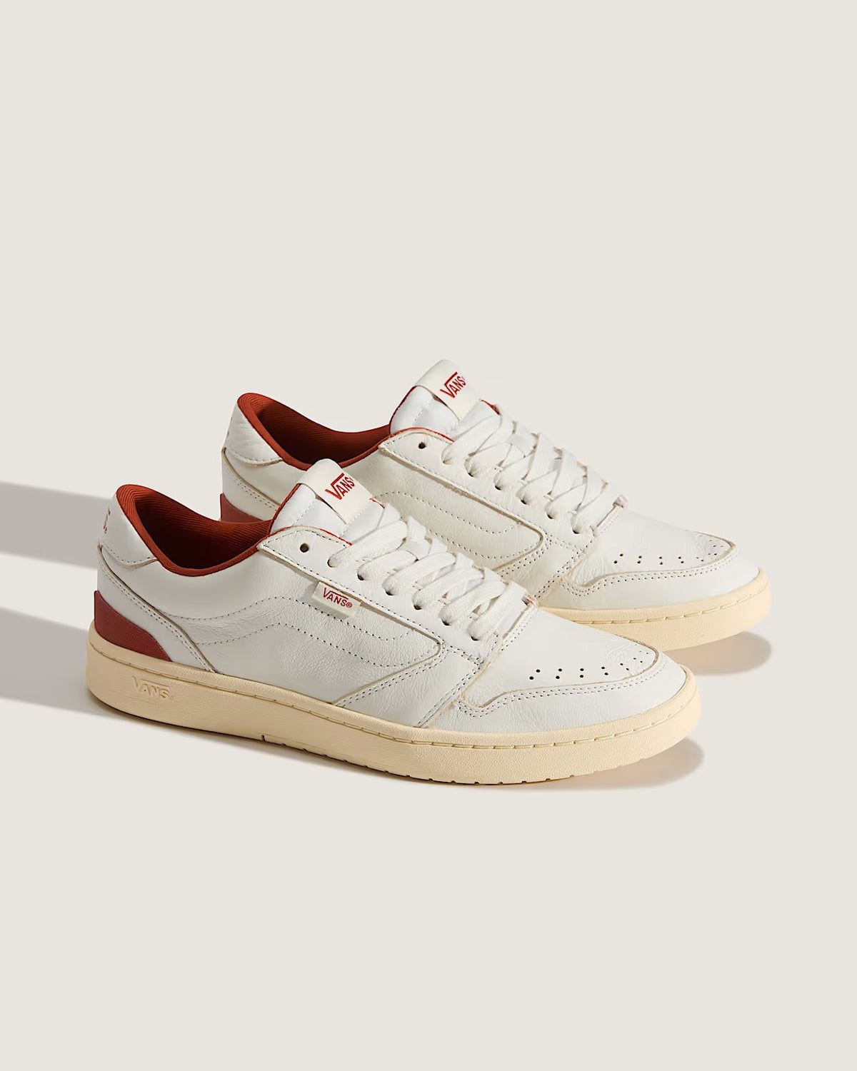 Zapatillas Court Low - 1; Zapatillas Court Low - 2; Zapatillas Court Low - 3; Zapatillas Court Low - 4; Zapatillas Court Low - 5; Zapatillas Court Low - 6; Zapatillas Court Low - 7; Zapatillas Court Low - 8; Zapatillas Court Low - 9; Zapatillas Court Low - 10