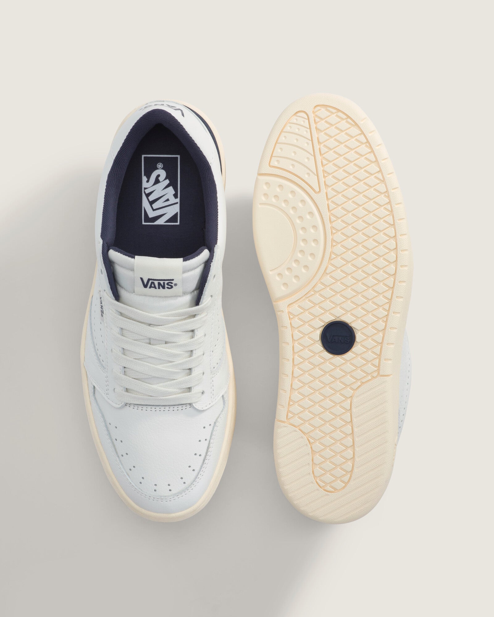 Zapatillas Court Low - 1; Zapatillas Court Low - 2; Zapatillas Court Low - 3; Zapatillas Court Low - 4; Zapatillas Court Low - 5; Zapatillas Court Low - 6; Zapatillas Court Low - 7; Zapatillas Court Low - 8; Zapatillas Court Low - 9; Zapatillas Court Low - 10
