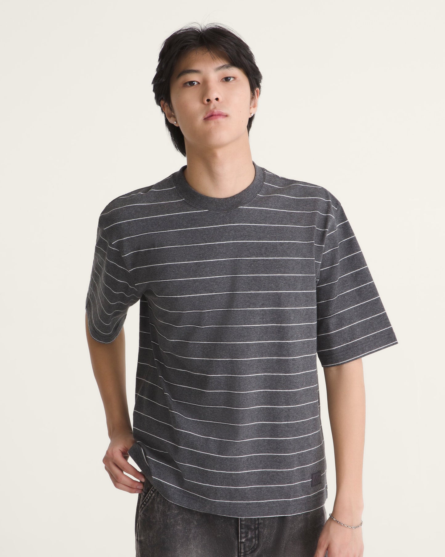 Camisa Manga Corta Vans X Rowan Z Stripe - 1; Camisa Manga Corta Vans X Rowan Z Stripe - 2; Camisa Manga Corta Vans X Rowan Z Stripe - 3; Camisa Manga Corta Vans X Rowan Z Stripe - 4; Camisa Manga Corta Vans X Rowan Z Stripe - 5; Camisa Manga Corta Vans X Rowan Z Stripe - 6; Camisa Manga Corta Vans X Rowan Z Stripe - 7; Camisa Manga Corta Vans X Rowan Z Stripe - 8; Camisa Manga Corta Vans X Rowan Z Stripe - 9; Camisa Manga Corta Vans X Rowan Z Stripe - 10