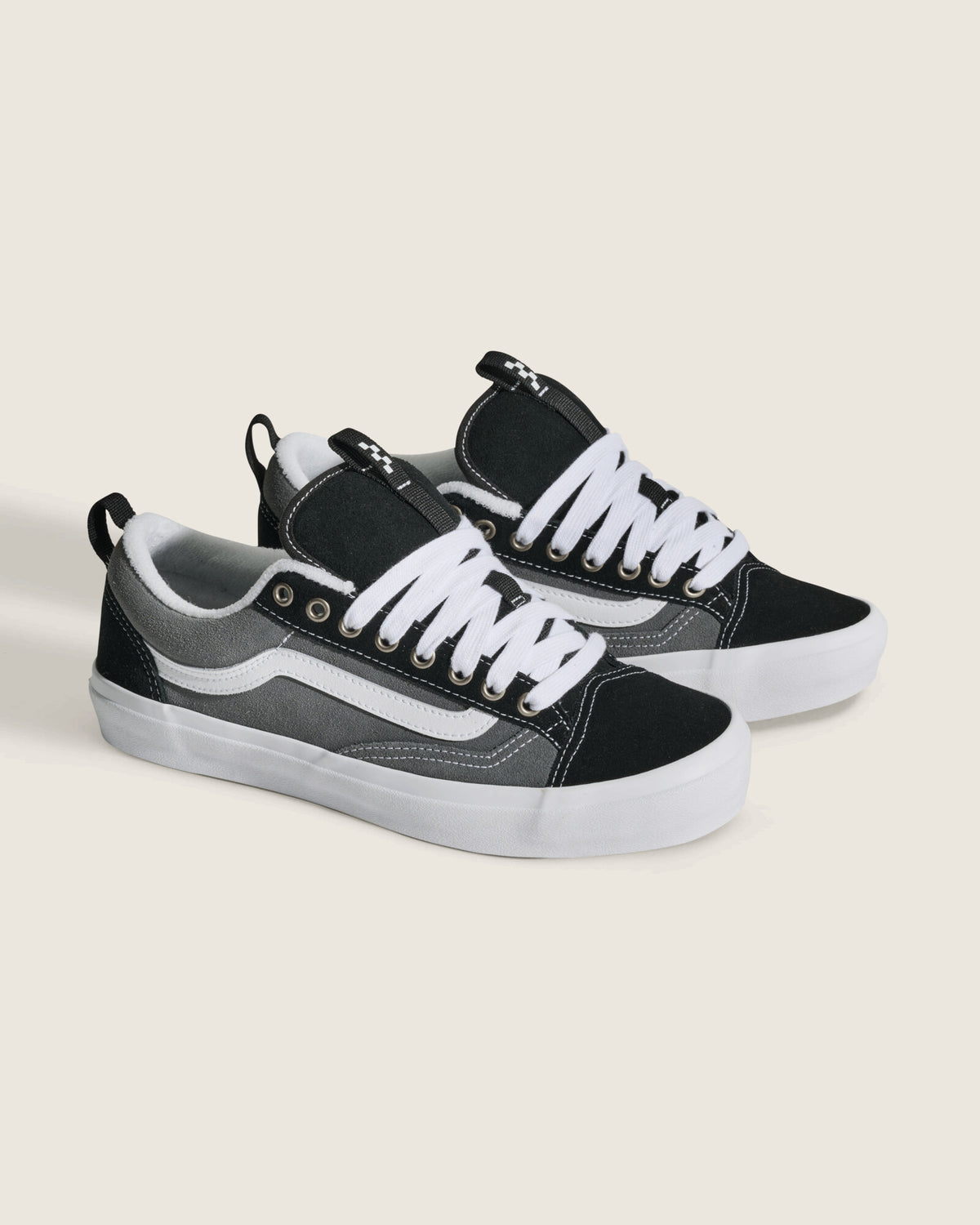 Camisa Manga Larga Vans X Rowan Stripe - 1; Camisa Manga Larga Vans X Rowan Stripe - 2; Camisa Manga Larga Vans X Rowan Stripe - 3; Camisa Manga Larga Vans X Rowan Stripe - 4; Camisa Manga Larga Vans X Rowan Stripe - 5; Camisa Manga Larga Vans X Rowan Stripe - 6; Camisa Manga Larga Vans X Rowan Stripe - 7; Camisa Manga Larga Vans X Rowan Stripe - 8; Camisa Manga Larga Vans X Rowan Stripe - 9; Camisa Manga Larga Vans X Rowan Stripe - 10