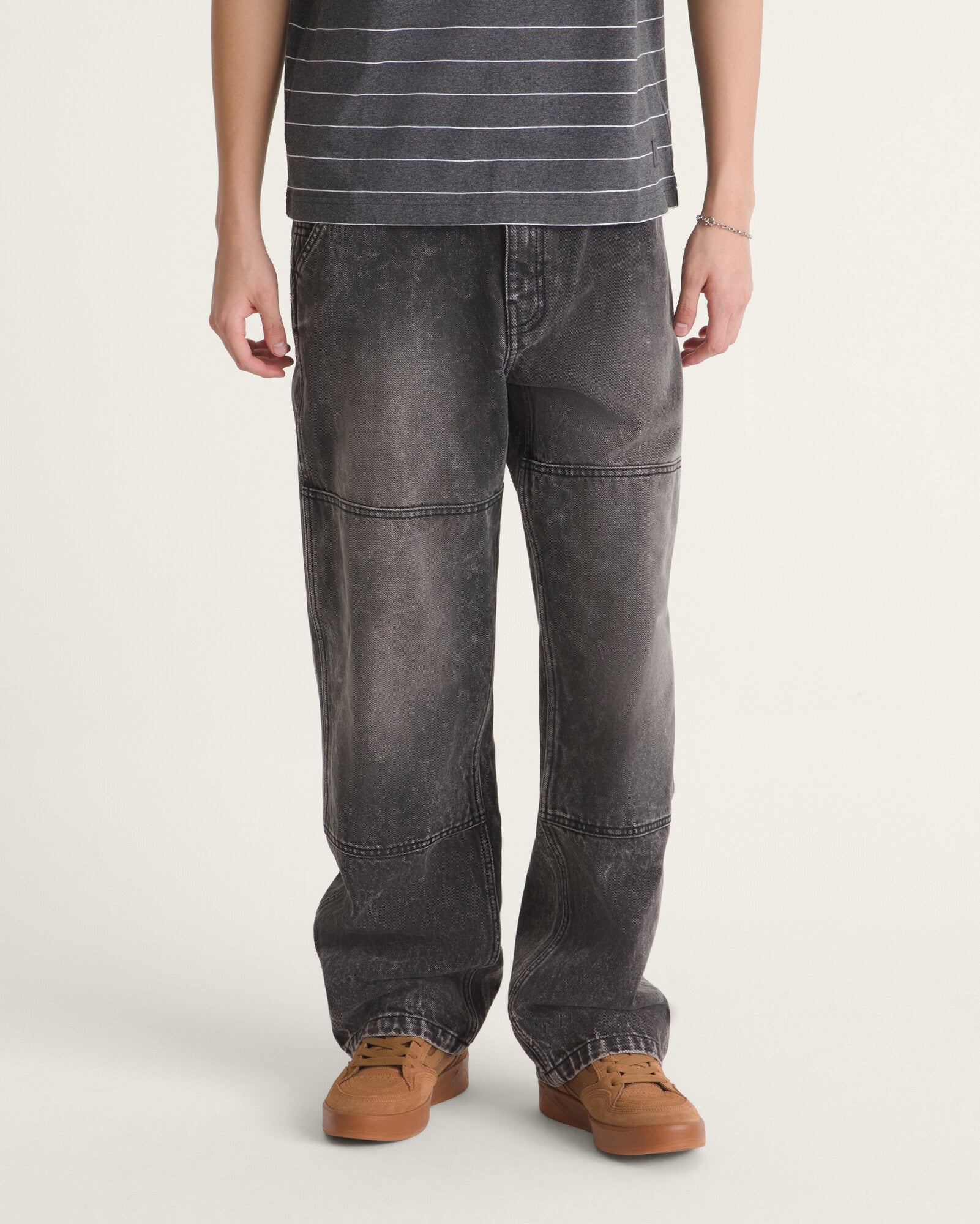 Pantalón Vans X Rowan Double Knee Jeans 2.0 - 1; Pantalón Vans X Rowan Double Knee Jeans 2.0 - 2; Pantalón Vans X Rowan Double Knee Jeans 2.0 - 3; Pantalón Vans X Rowan Double Knee Jeans 2.0 - 4; Pantalón Vans X Rowan Double Knee Jeans 2.0 - 5; Pantalón Vans X Rowan Double Knee Jeans 2.0 - 6; Pantalón Vans X Rowan Double Knee Jeans 2.0 - 7; Pantalón Vans X Rowan Double Knee Jeans 2.0 - 8; Pantalón Vans X Rowan Double Knee Jeans 2.0 - 9; Pantalón Vans X Rowan Double Knee Jeans 2.0 - 10