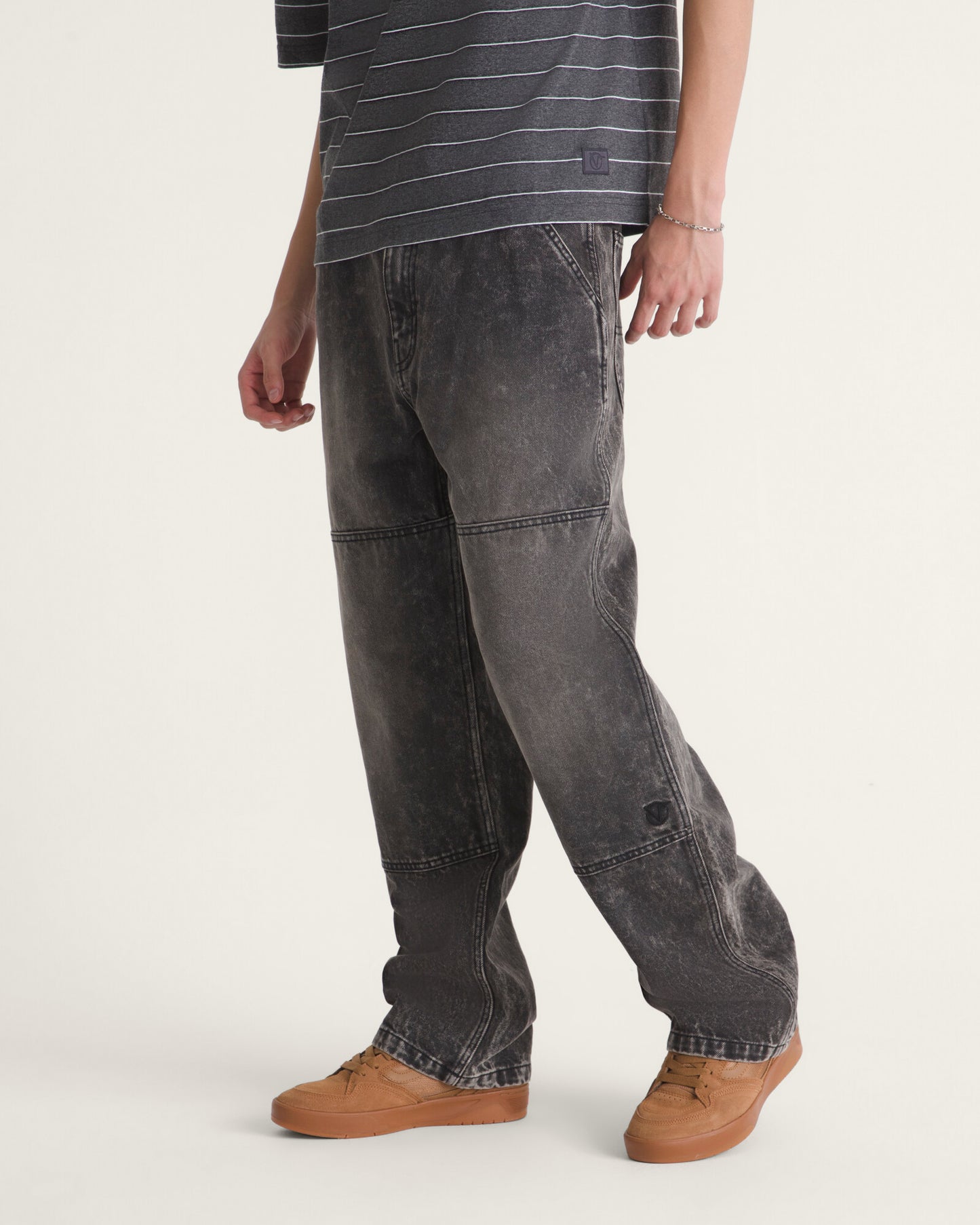 Pantalón Vans X Rowan Double Knee Jeans 2.0 - 1; Pantalón Vans X Rowan Double Knee Jeans 2.0 - 2; Pantalón Vans X Rowan Double Knee Jeans 2.0 - 3; Pantalón Vans X Rowan Double Knee Jeans 2.0 - 4; Pantalón Vans X Rowan Double Knee Jeans 2.0 - 5; Pantalón Vans X Rowan Double Knee Jeans 2.0 - 6; Pantalón Vans X Rowan Double Knee Jeans 2.0 - 7; Pantalón Vans X Rowan Double Knee Jeans 2.0 - 8; Pantalón Vans X Rowan Double Knee Jeans 2.0 - 9; Pantalón Vans X Rowan Double Knee Jeans 2.0 - 10