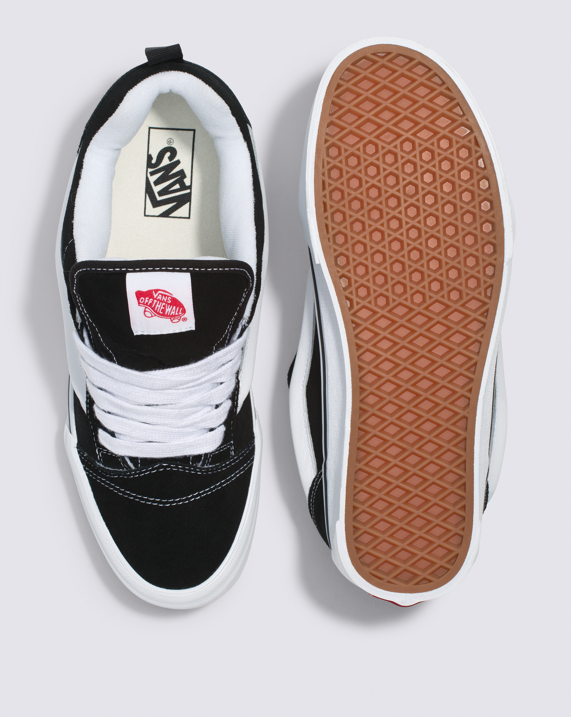 Ropa Accesorios y zapatillas urbanas Vans originales para hombre y mujer